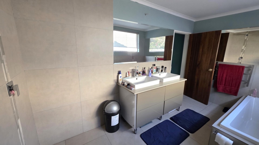 3 Bedroom Property for Sale in Eagles Landing North West